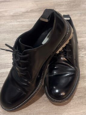 ★ Balenciaga Men's Glossy Black Oxfords ★
